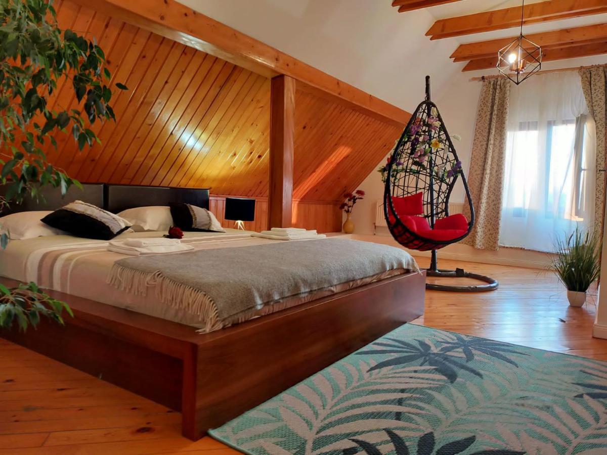 Casa Maria Roses Otel Rîşnov Dış mekan fotoğraf